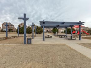 6816  Prompton Bend , Irving Texas 75063