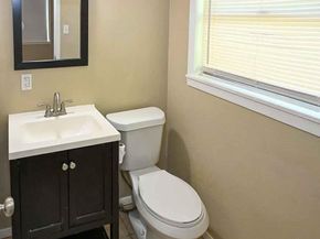 1840  Junius Street , Fort Worth Texas 76103