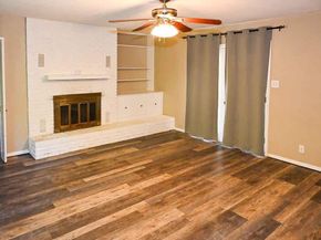 1840  Junius Street , Fort Worth Texas 76103