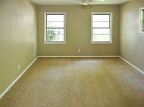 1840  Junius Street , Fort Worth Texas 76103