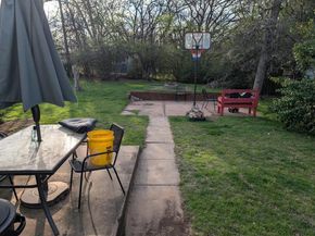 1840  Junius Street , Fort Worth Texas 76103