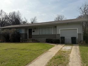 1840  Junius Street , Fort Worth Texas 76103