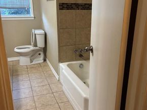 1840  Junius Street , Fort Worth Texas 76103