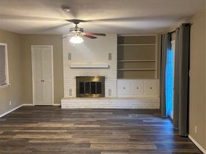 1840  Junius Street , Fort Worth Texas 76103