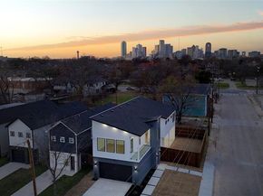2633  Peabody Avenue , Dallas Texas 75215