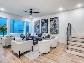 2900  Hawthorne Avenue  103, Dallas Texas 75219