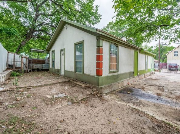 1228  Valley Street , Dallas Texas 75203