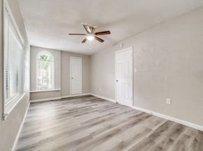1228  Valley Street , Dallas Texas 75203