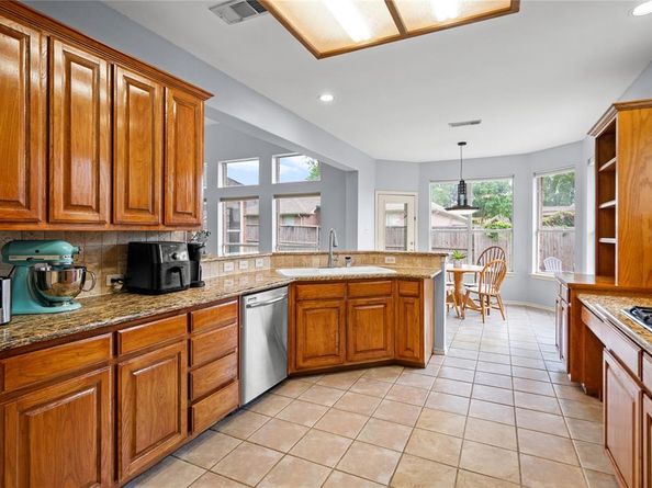 1625  Tree Line Road , Flower Mound Texas 75028