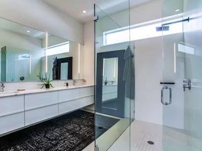 4401  Roseland Avenue  B, Dallas Texas 75204
