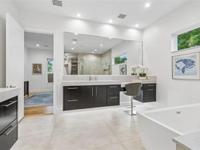 3834  Lively Circle , Dallas Texas 75220