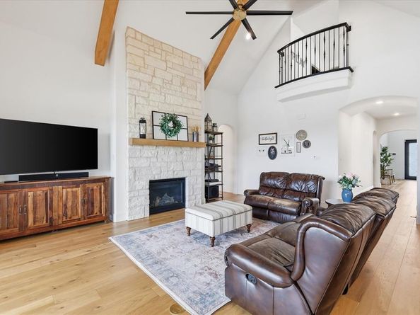 7405  Canyon Point , Argyle Texas 76226