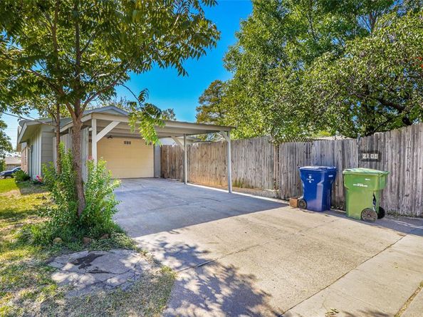 2105  Tiehack Lane , Garland Texas 75044