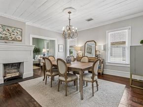902 N Edgefield Avenue , Dallas Texas 75208