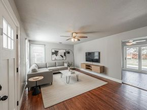 1102 W Russell Avenue , Carrollton Texas 75006