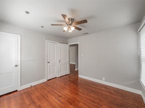 1102 W Russell Avenue , Carrollton Texas 75006