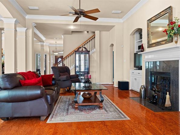 6211  Parkside Drive , Arlington Texas 76001