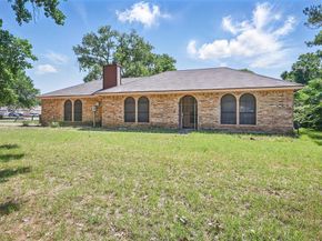 2701  Mims Street , Fort Worth Texas 76112