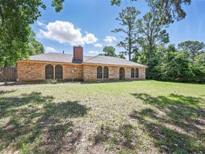 2701  Mims Street , Fort Worth Texas 76112