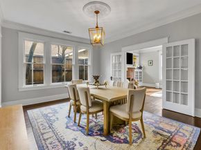 307 N Edgefield Avenue , Dallas Texas 75208