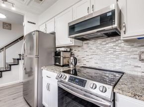 2816  Wycliff Avenue , Dallas Texas 75219