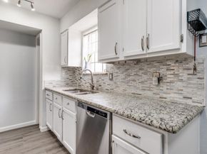 2816  Wycliff Avenue , Dallas Texas 75219
