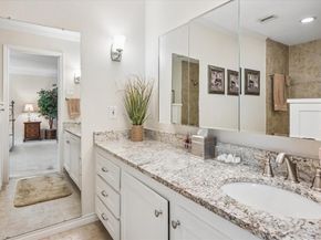 6991  Helsem Way  168, Dallas Texas 75230