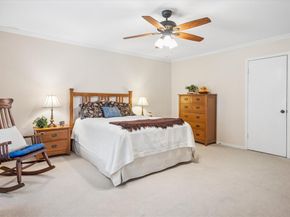 6991  Helsem Way  168, Dallas Texas 75230