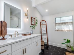 5400  Worth Street , Dallas Texas 75214