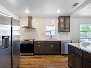 1239  Whitaker Avenue , Dallas Texas 75216
