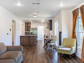 1239  Whitaker Avenue , Dallas Texas 75216