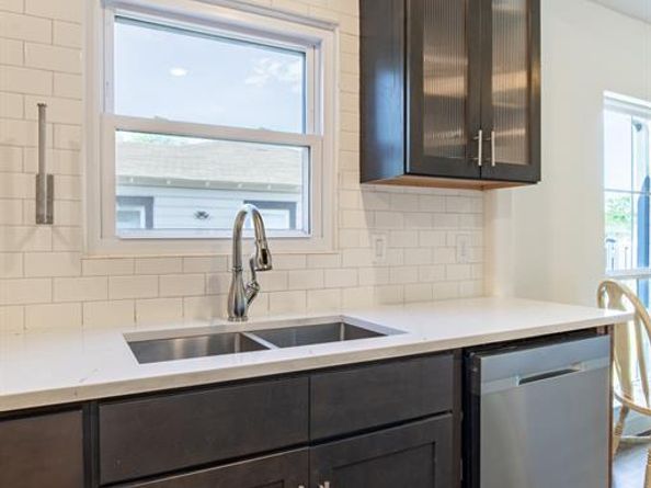 1239  Whitaker Avenue , Dallas Texas 75216