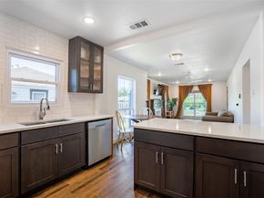1239  Whitaker Avenue , Dallas Texas 75216