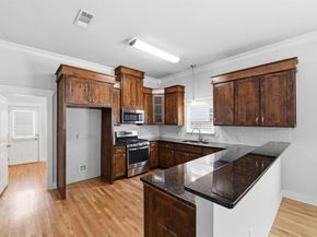 2001  Washington Avenue , Fort Worth Texas 76110