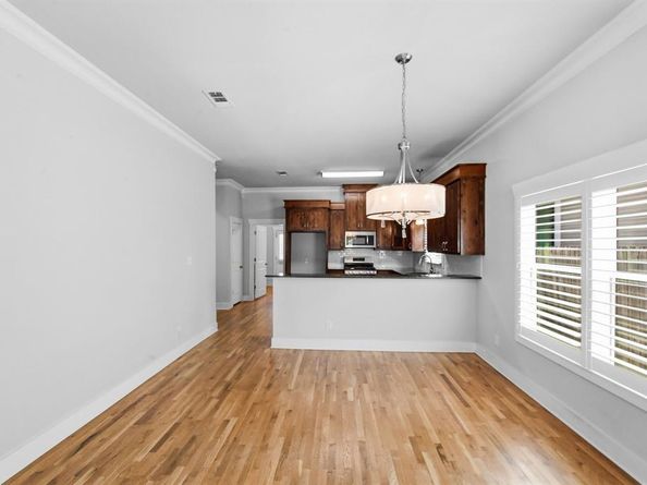 2001  Washington Avenue , Fort Worth Texas 76110