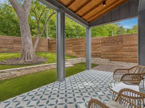 1228  Haines Avenue , Dallas Texas 75208