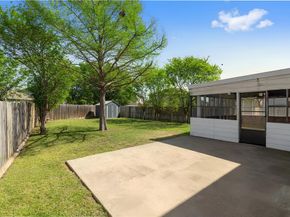 7515  Cresswell Drive , Arlington Texas 76001