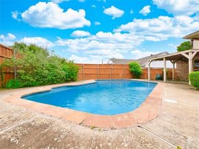 269 E Ridgegate Drive , Garland Texas 75040