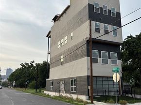 1401  Seegar Street , Dallas Texas 75215