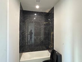 1401  Seegar Street , Dallas Texas 75215