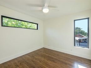 2716  College Avenue , Fort Worth Texas 76110