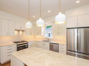 2716  College Avenue , Fort Worth Texas 76110