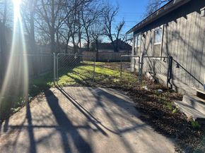 3116  6th Avenue , Fort Worth Texas 76110