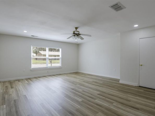 3813  Arnold Drive , Fort Worth Texas 76140