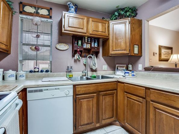 1106  Woburn Drive , Garland Texas 75043