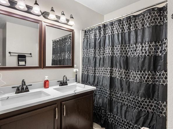 608  Flooded Gum Street , Arlington Texas 76002