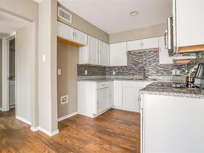 5806  Marvin Loving Drive  212, Garland Texas 75043