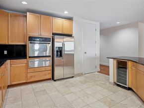 1505  Elm Street  603, Dallas Texas 75201