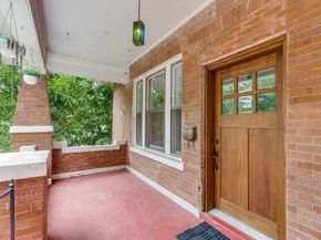 6  Chase Court , Fort Worth Texas 76110