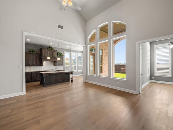 1910  Woodland Skipper Way , Arlington Texas 76005